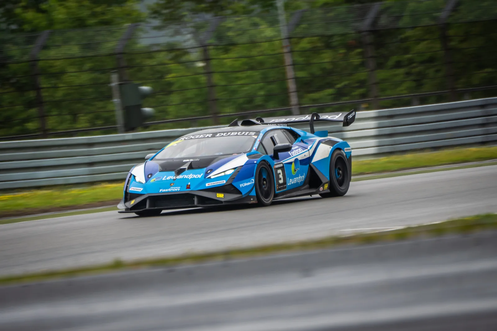 Lamborghini racing livery, view 7